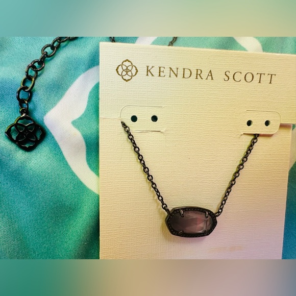 NWT: Kendra Scott, Elaina Mirror Rock Necklace in Gunmetal - Picture 4 of 5